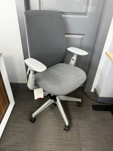Load image into Gallery viewer, Haworth Soji Office Chair