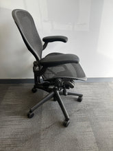 Load image into Gallery viewer, Herman Miller Aeron Task Chair