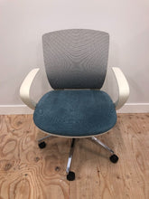 Load image into Gallery viewer, Nightingale VXO Mid-Back Mesh Task Chair