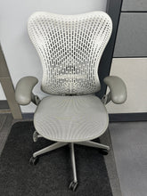 Load image into Gallery viewer, Used Herman Miller Mirra Office Chair
