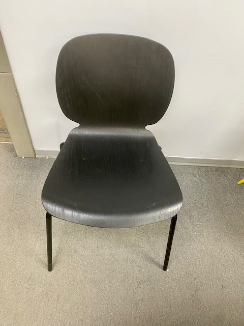 Broringe Guest Chair / Side Chair