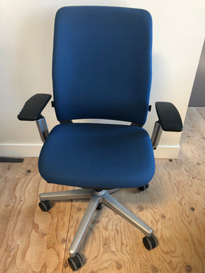 Used Steelcase Amia Office Chair - meofficesale.com