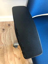 Load image into Gallery viewer, Used Steelcase Amia Office Chair - meofficesale.com
