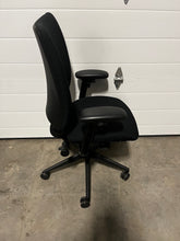 Load image into Gallery viewer, Used Steelcase Turnstone Crew Task Chair
